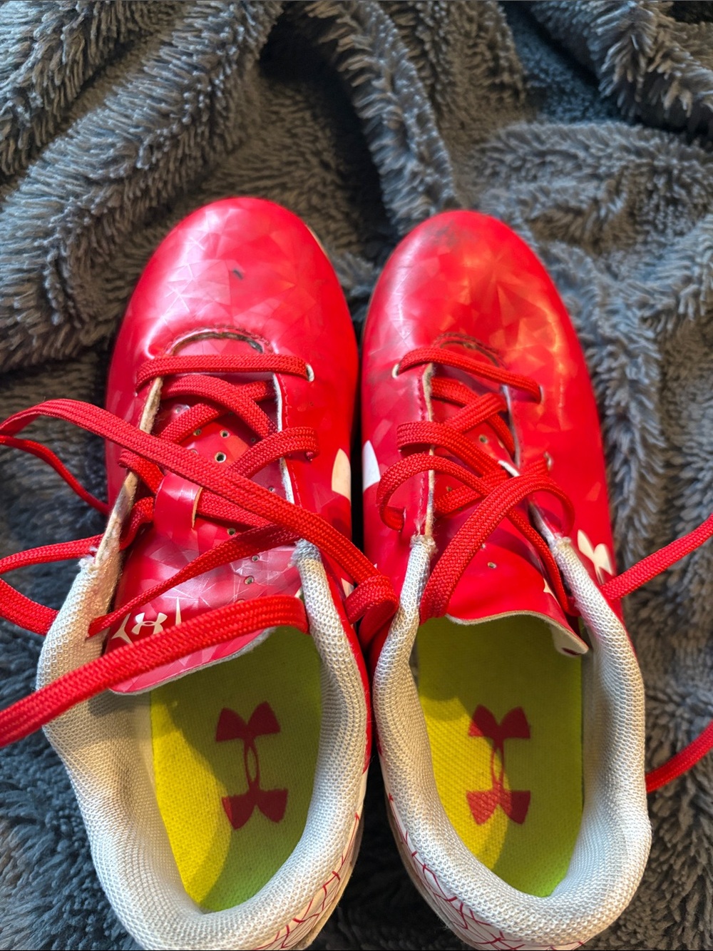 Under Armour boys youth soccer cleats 13k